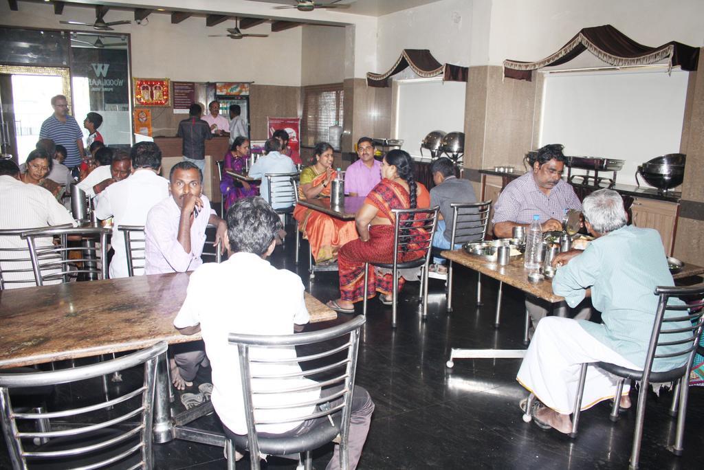 Sivamurugan Hotell Kumbakonam Eksteriør bilde