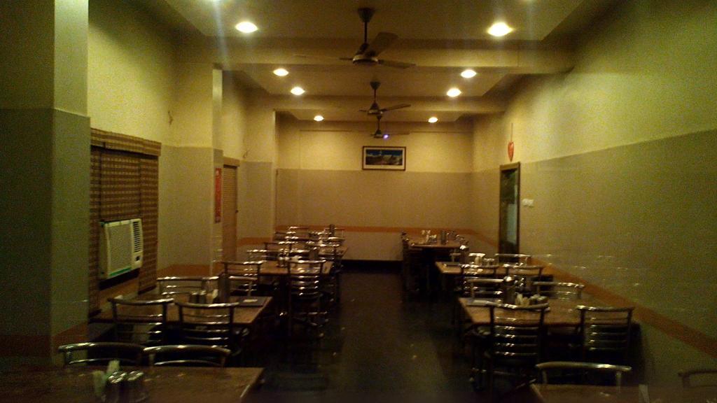 Sivamurugan Hotell Kumbakonam Eksteriør bilde