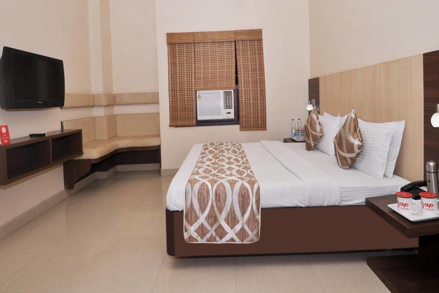 Sivamurugan Hotell Kumbakonam Eksteriør bilde